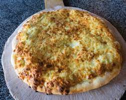 KARTVELI AUTHENTIC HOME STYLE GEORGIAN MEGRULI CHEESE BREAD / FROZEN / 0.85lb